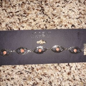 Accent choker silver with pink howlite stones